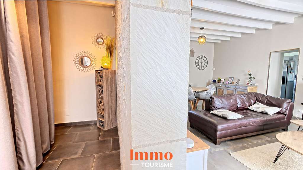 Maison d’hôtes et gîtes avec piscine intérieure –