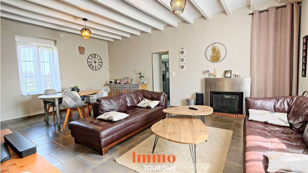 Maison d’hôtes et gîtes avec piscine intérieure –
