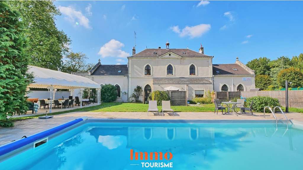 Ancien prieuré du XIXᵉ siècle avec piscine, 5 cha