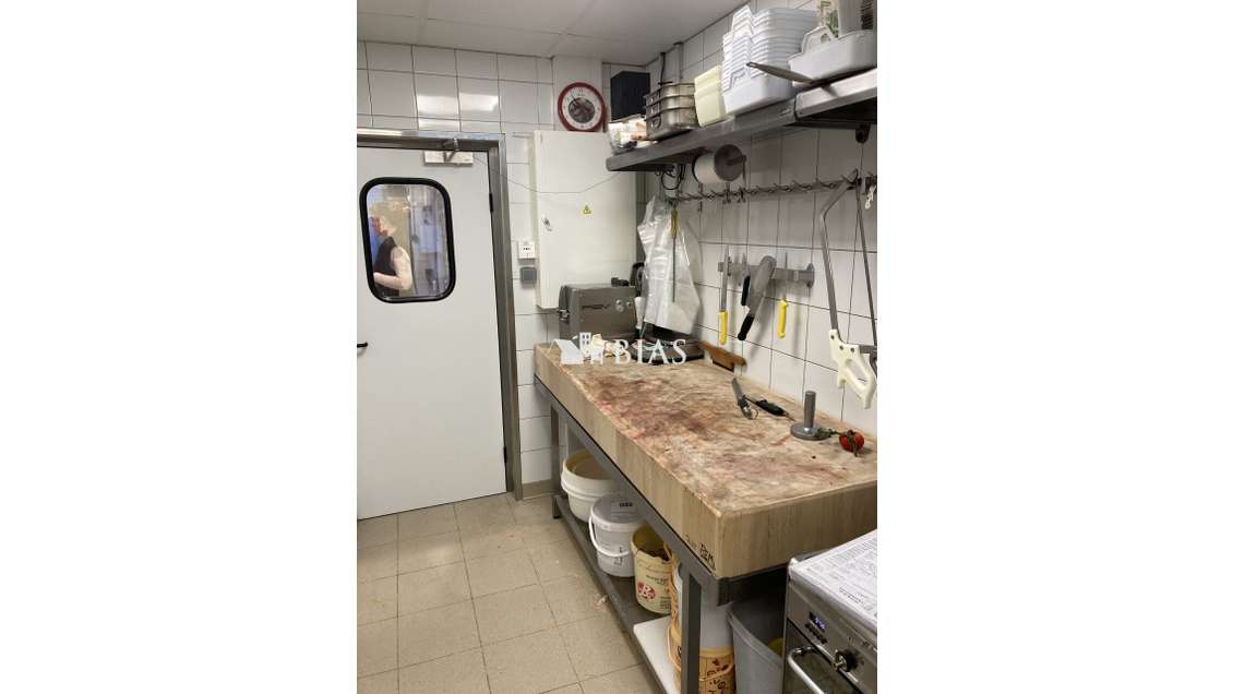 Vend charcuterie boucherie rôtisserie Val de Marne