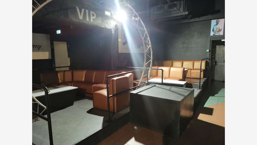 Vente club-discothèque en centre ville des Landes