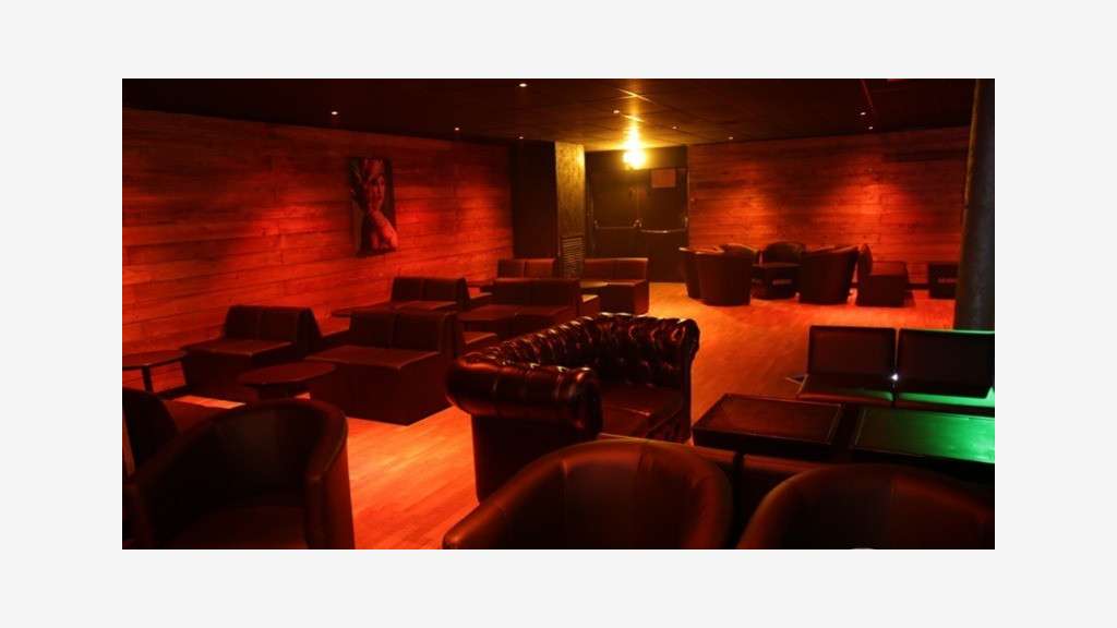 AV parts sociales discothèque proche Rennes