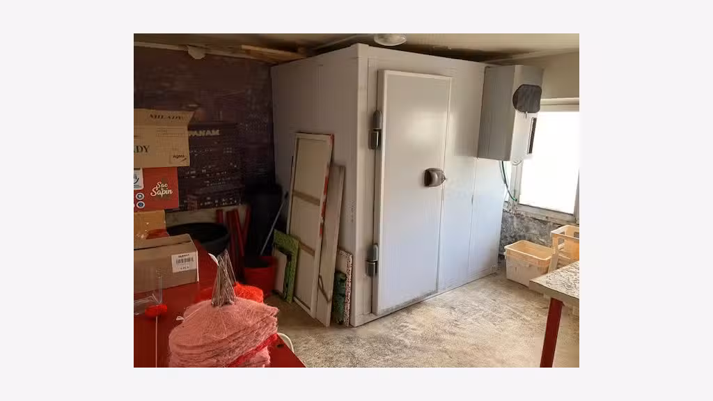 Cède FDC fleurs de 70m² à Lyon 69007 Gerland