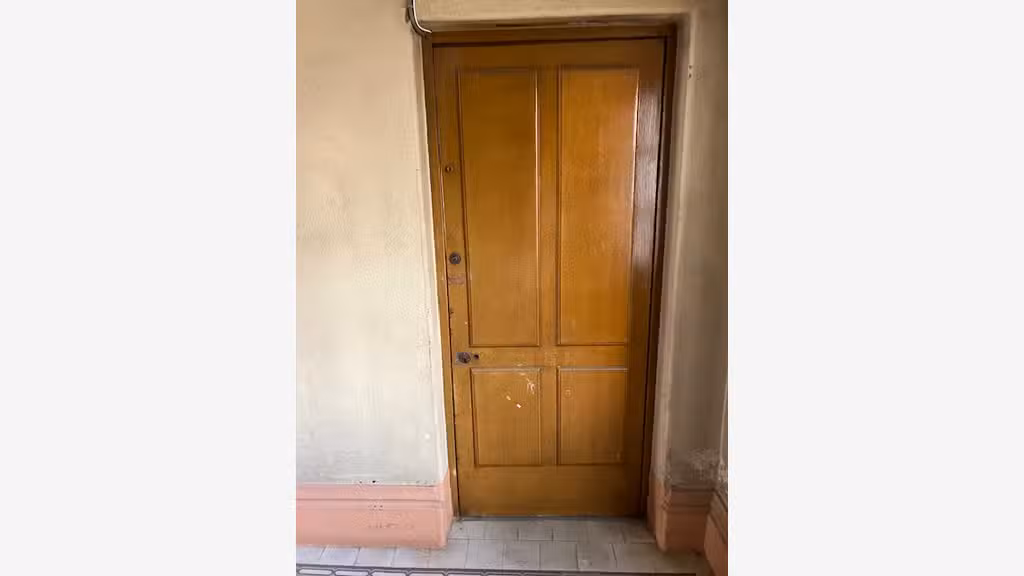 Cède FDC fleurs de 70m² à Lyon 69007 Gerland