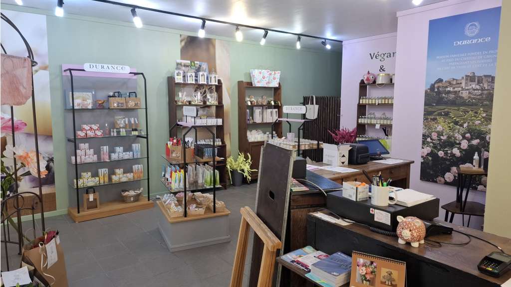 Vente fleuriste emplacement n°1 au cœur de ville