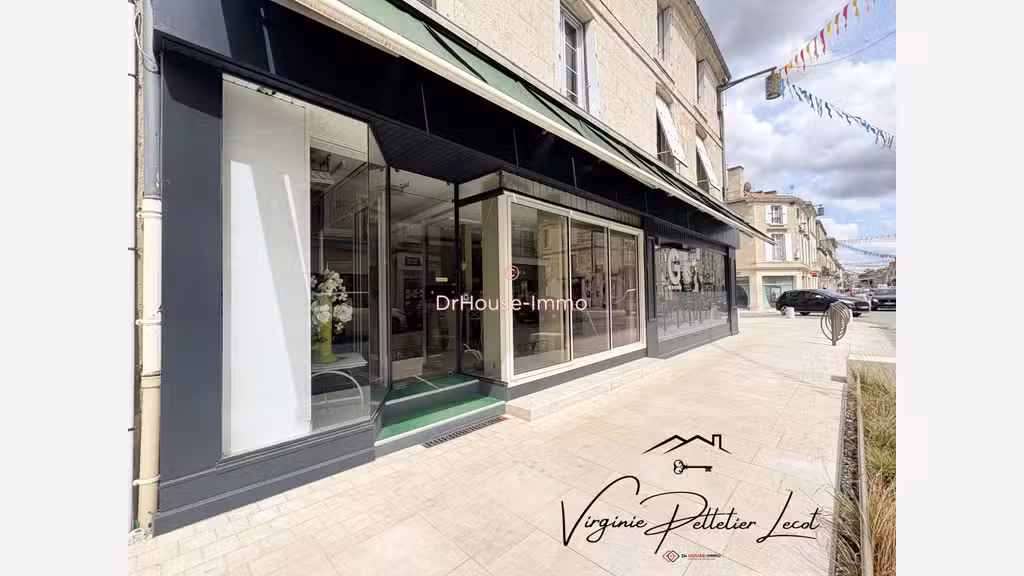Vente FDC fleuriste à Fontenay-le-Comte centre