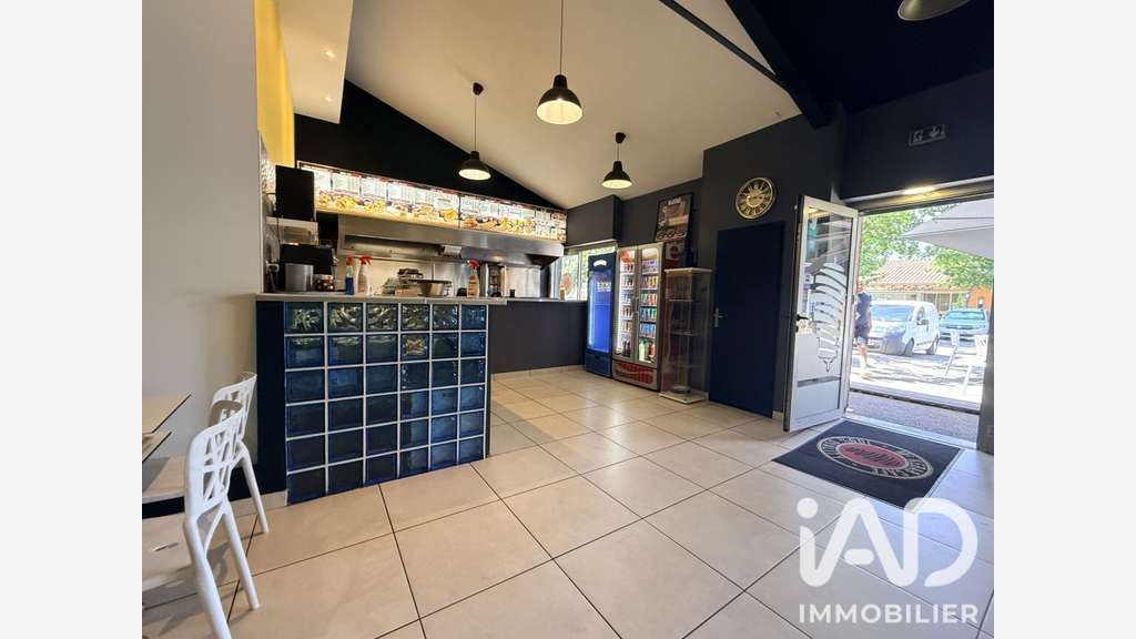 Vente restauration rapide 74m² en zc à Grenade