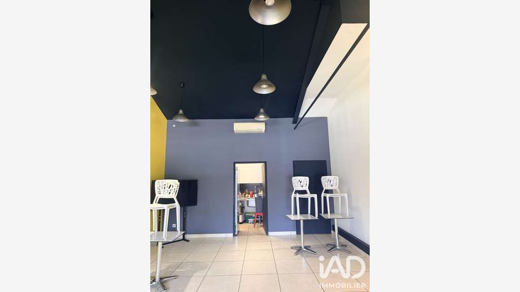 Vente restauration rapide 74m² en zc à Grenade