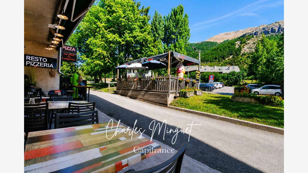 AV FDC restaurant-pizzeria au Monêtier-les-Bains
