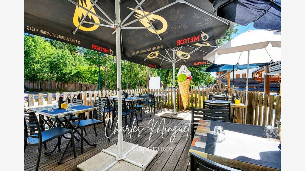 AV FDC restaurant-pizzeria au Monêtier-les-Bains