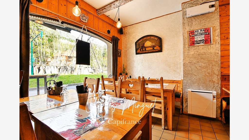 AV FDC restaurant-pizzeria au Monêtier-les-Bains