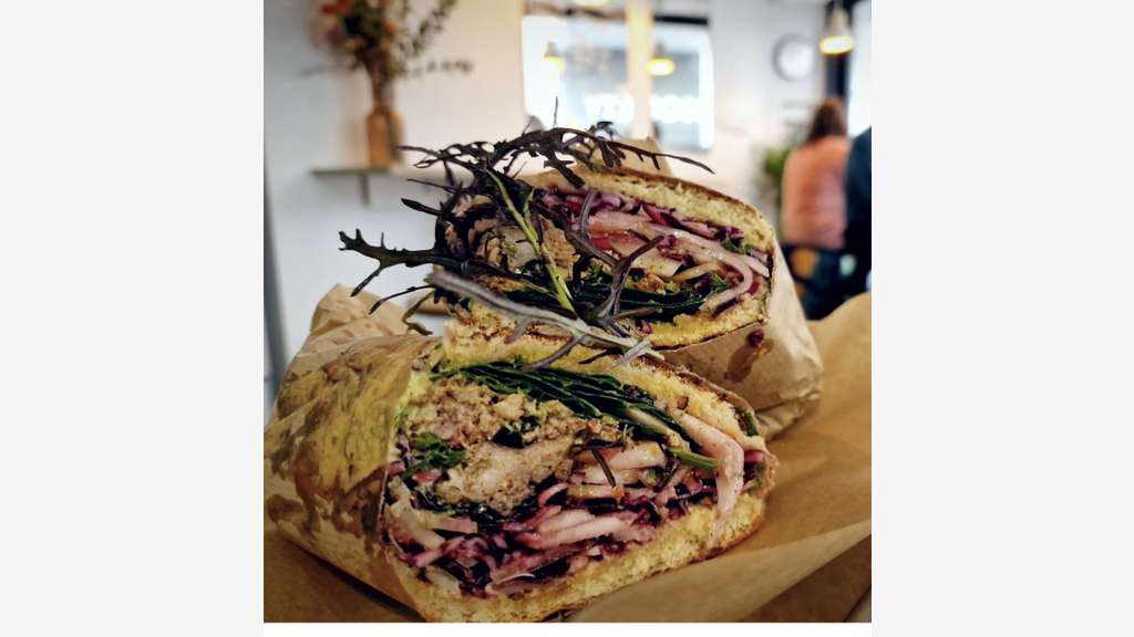 coffee-shop sandwicherie CA 352 K€ 5 midis
