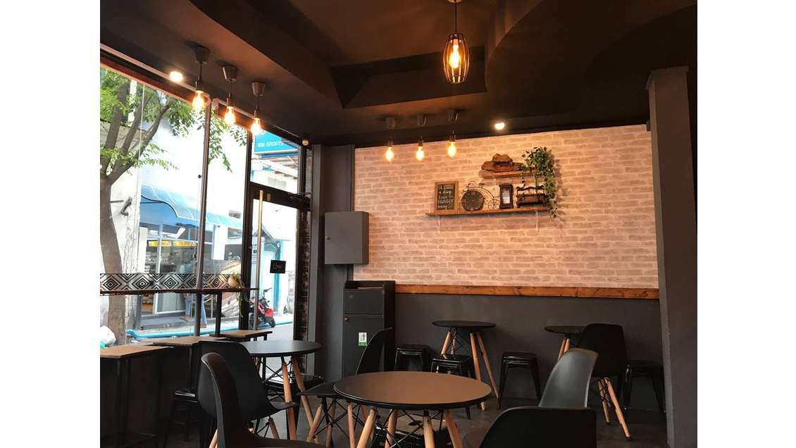 Cession restaurant 82m² + terrasse bel emplacement