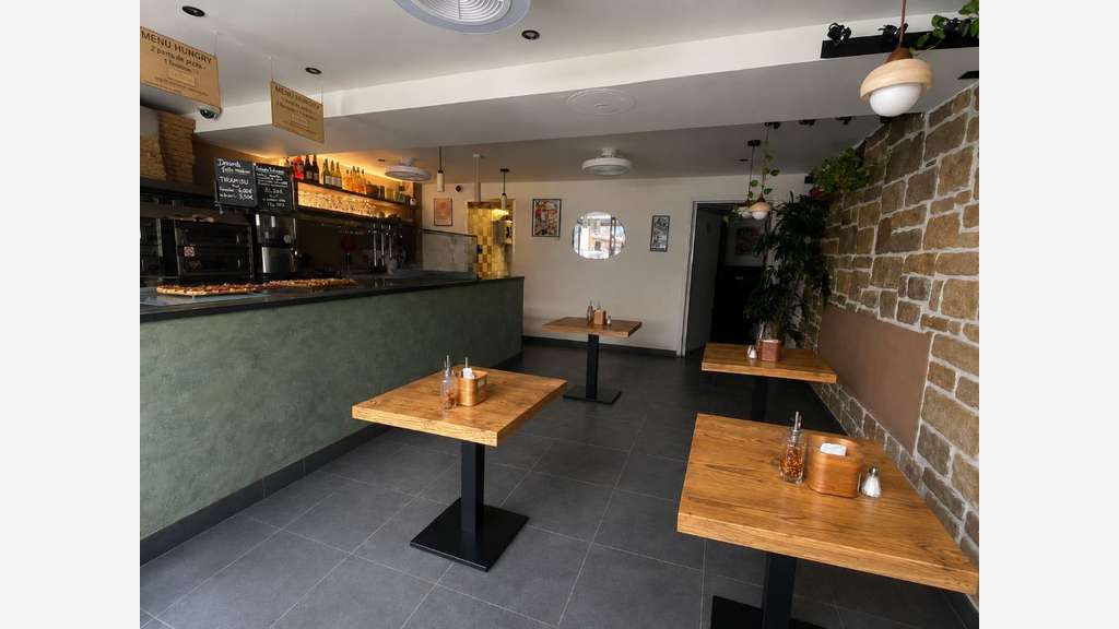 Fonds de commerce pizzeria 74 - emplacement N°1