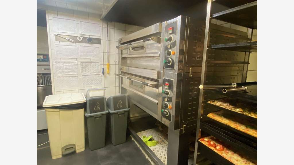 Fonds de commerce pizzeria 74 - emplacement N°1