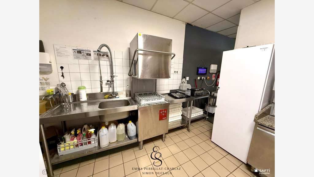 Vente fonds de commerce de pizzeria clé en main.
