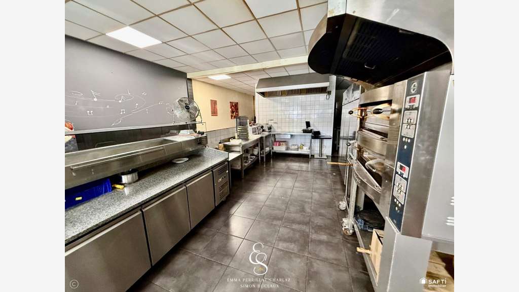 Vente fonds de commerce de pizzeria clé en main.