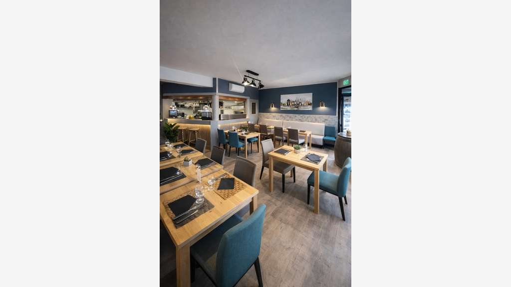 Vente pizzeria rénovée emplacement N°1 à Hennebont