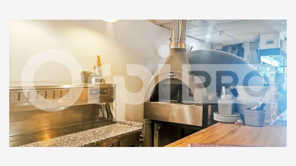AV restaurant pizzeria empl idéal au Cap d'Agde