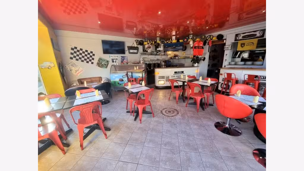 Cède pizzeria le Château d'Oléron (17) emplac N°1