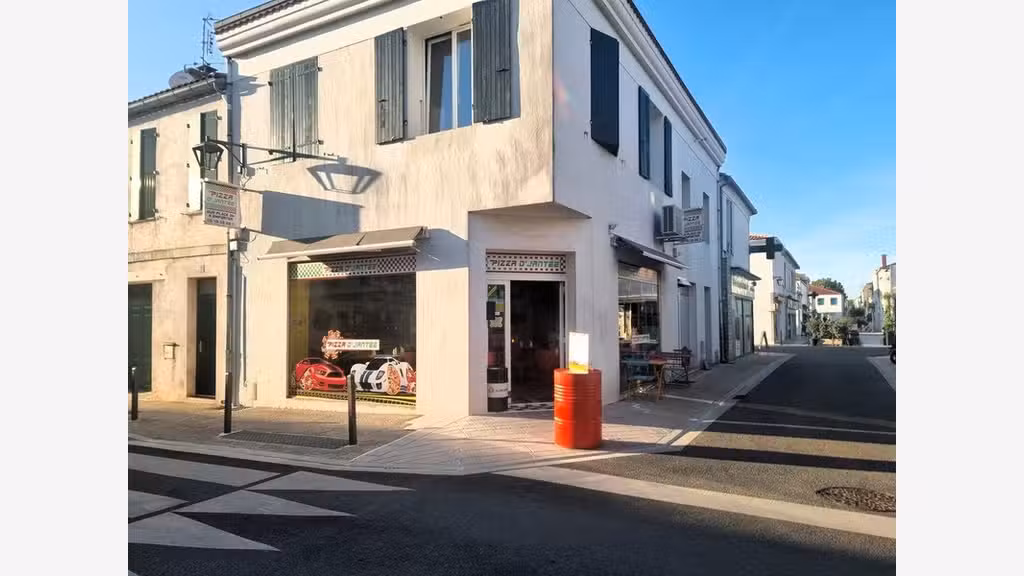 Cède pizzeria le Château d'Oléron (17) emplac N°1