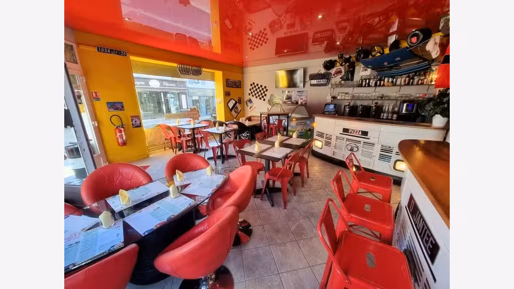 Cède pizzeria le Château d'Oléron (17) emplac N°1