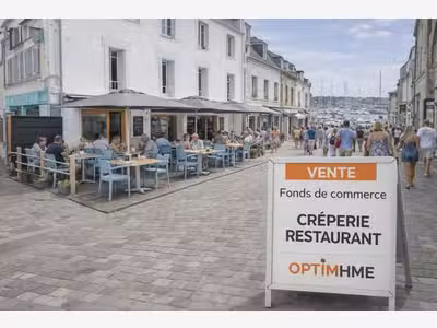 AV crêperie restaurant idéalement placé Port Louis