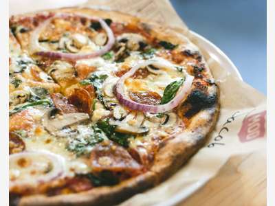Pizzéria centre Strasbourg CA 1M €avec murs!