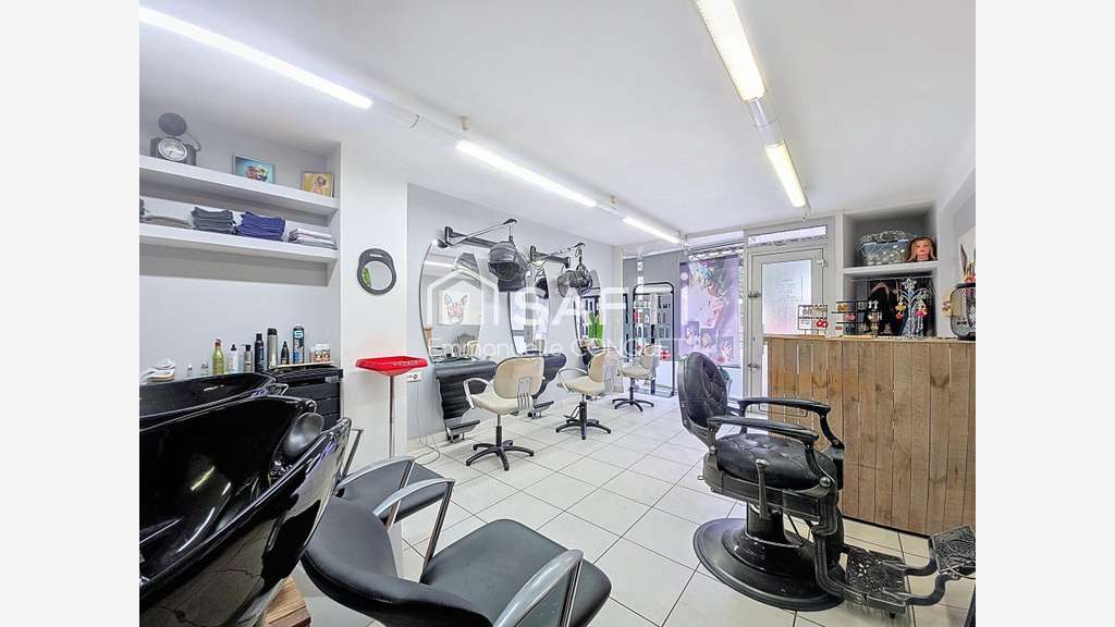 Cède salon de coiffure 30m² à 20min mer Béziers