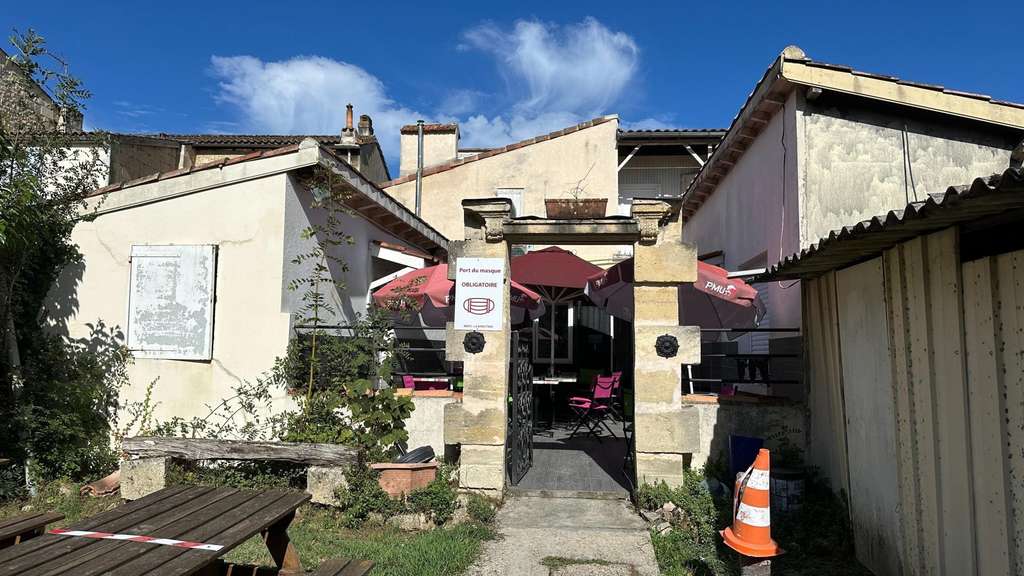 Vente bar PMU Location de chambres prox Bordeaux