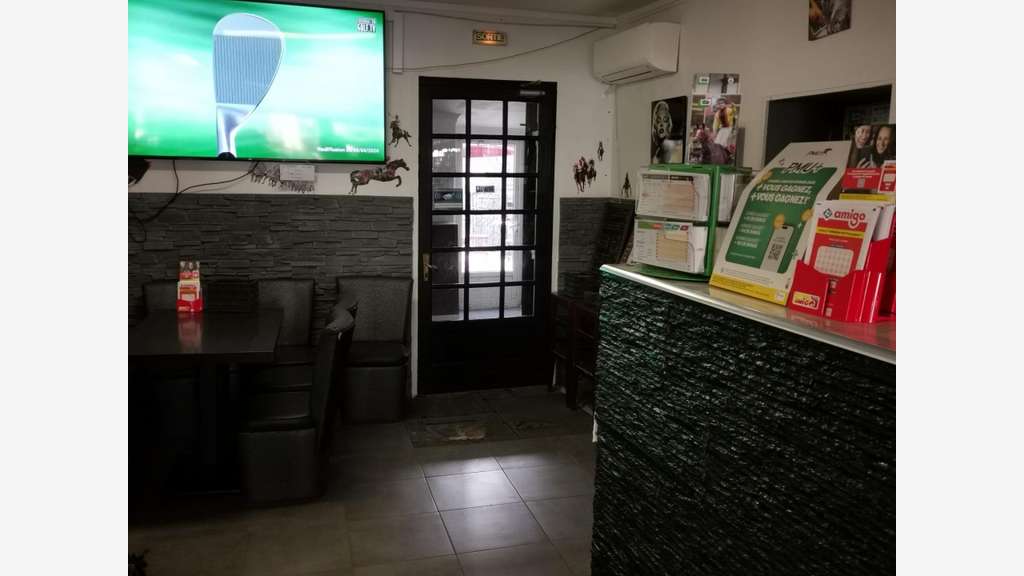 Vente bar PMU Location de chambres prox Bordeaux