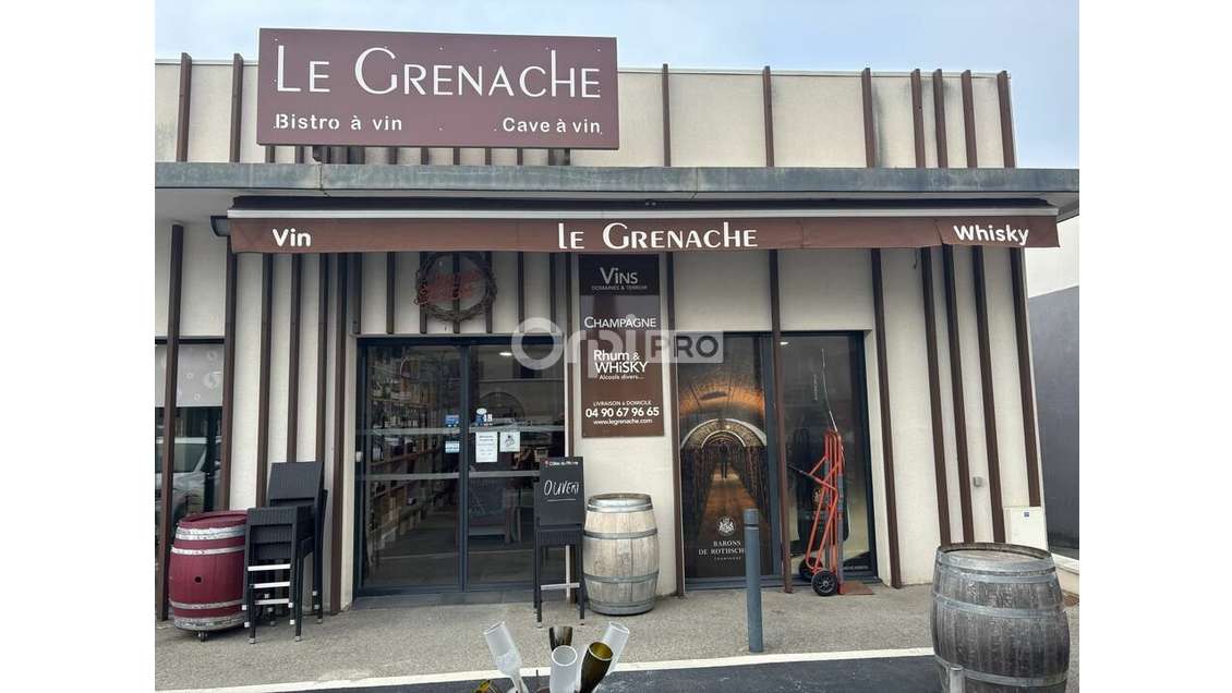 Vente FDC vins spiritueux à Carpentras bel empl