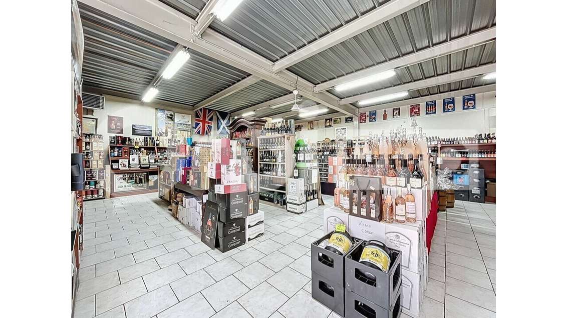 FDC cave à vins et spiritueux à vendre à Clermont