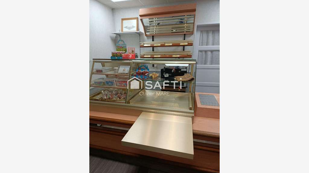AV FDC boulangerie/pâtisserie à Ger 