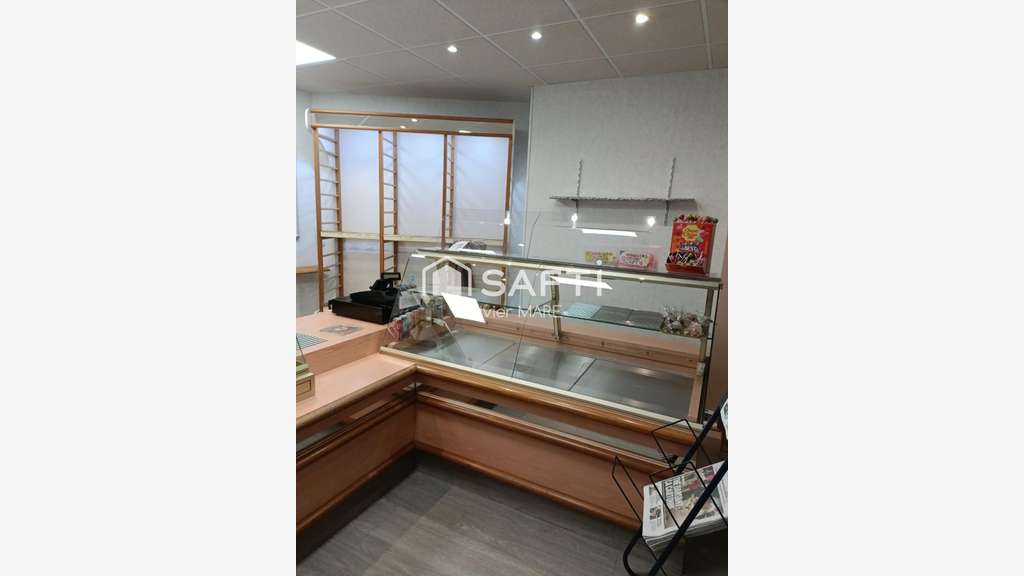 AV FDC boulangerie/pâtisserie à Ger 