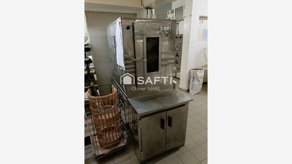 AV FDC boulangerie/pâtisserie à Ger 