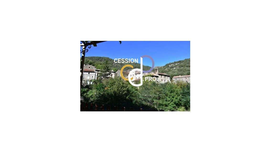 Auberge restaurant prospère à vendre en Cévennes