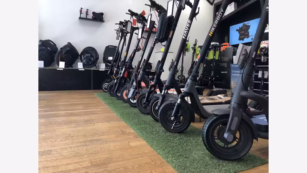 Cède Boutique trottinettes électriques Lyon centre