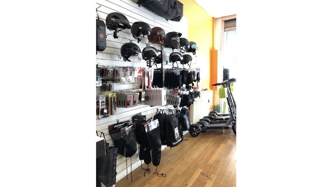 Cède Boutique trottinettes électriques Lyon centre