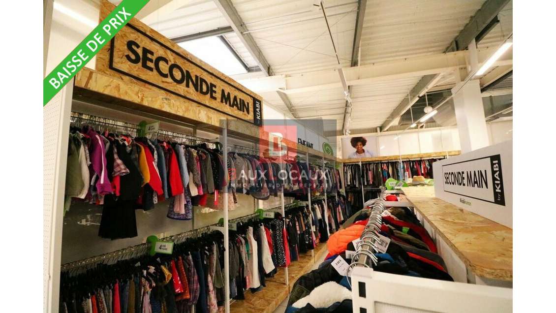 FDC prêt à porter à vendre à Salon-de-Provence