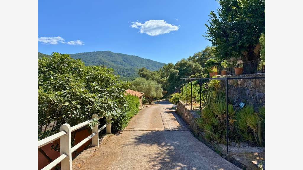 Vente domaine restaurant projet d'écolodges Var