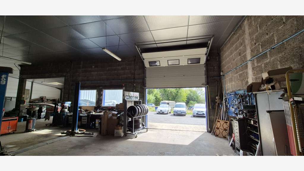 Vente garage automobile à St Yrieix la Perche