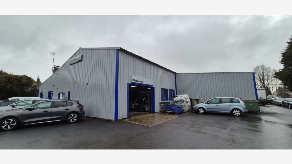 Vente garage automobile à St Yrieix la Perche