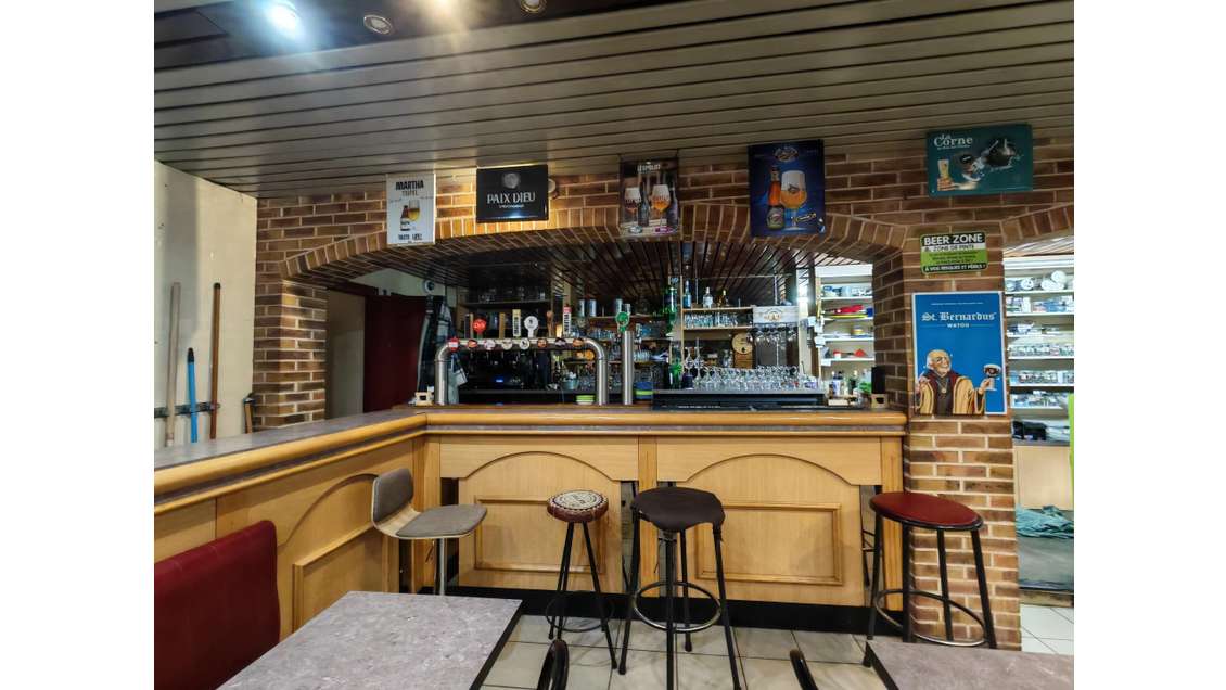 Vente PMU FDJ au coeur du village de Thiant