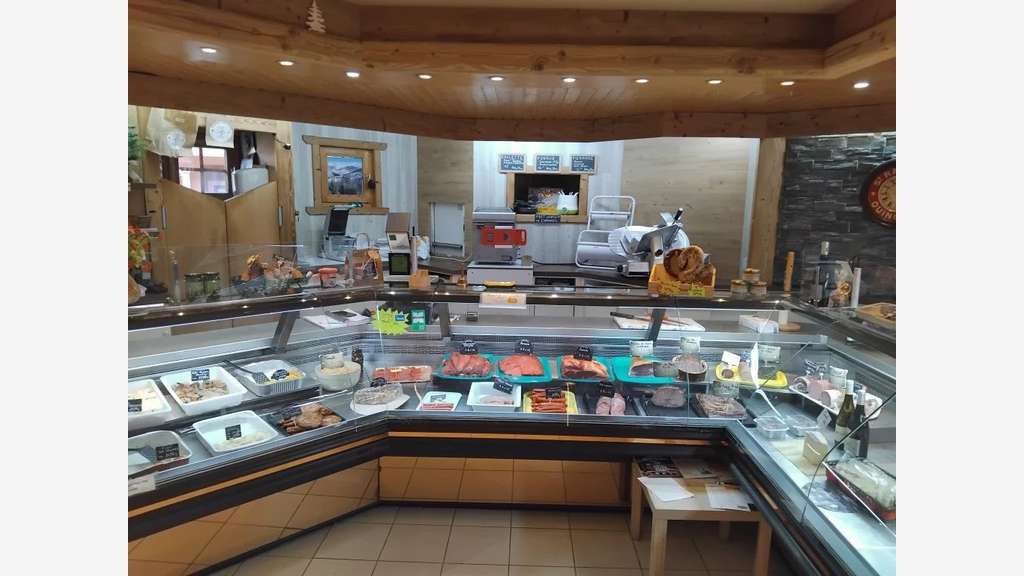 Vente FDC produits régionaux boucherie à Valmorel