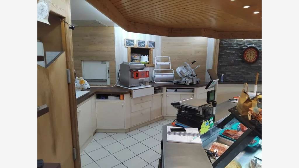 Vente FDC produits régionaux boucherie à Valmorel