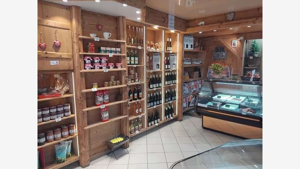 Vente FDC produits régionaux boucherie à Valmorel