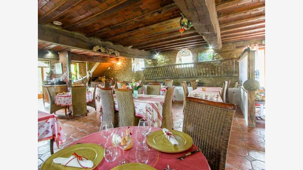Domaine touristique à reprendre en Creuse (23)