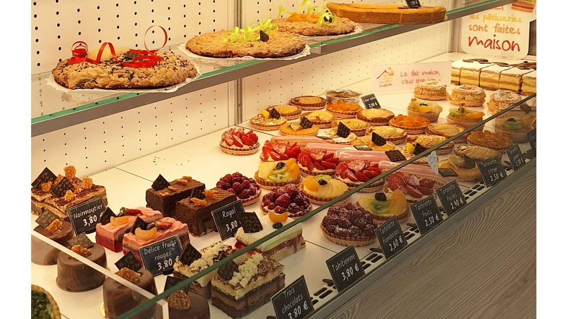 Vente Emplacement de 1er ordre face halle