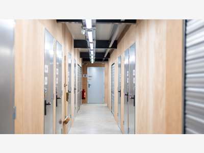 Créez votre centre de self-stockage en isère